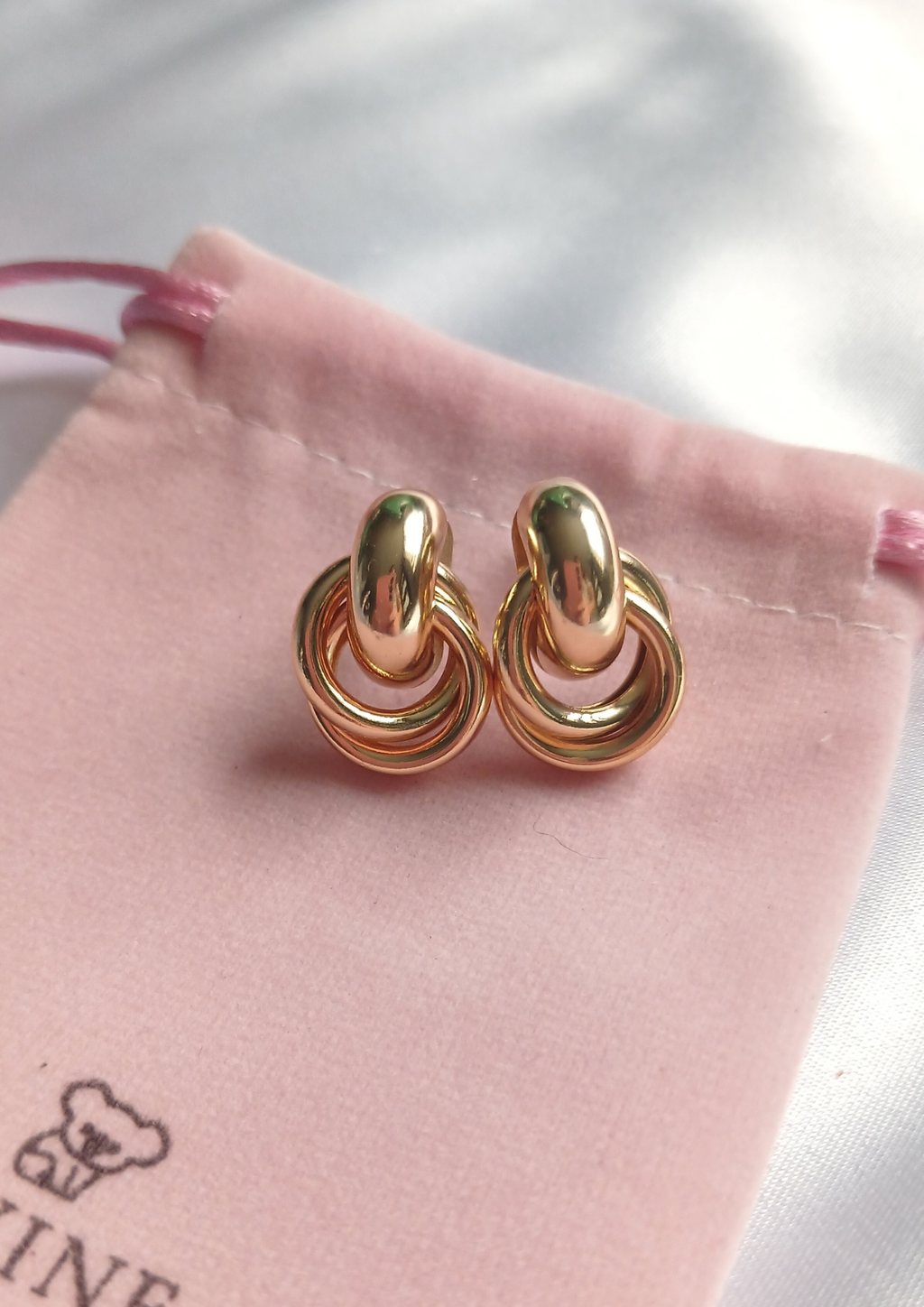 Aretes Nudo