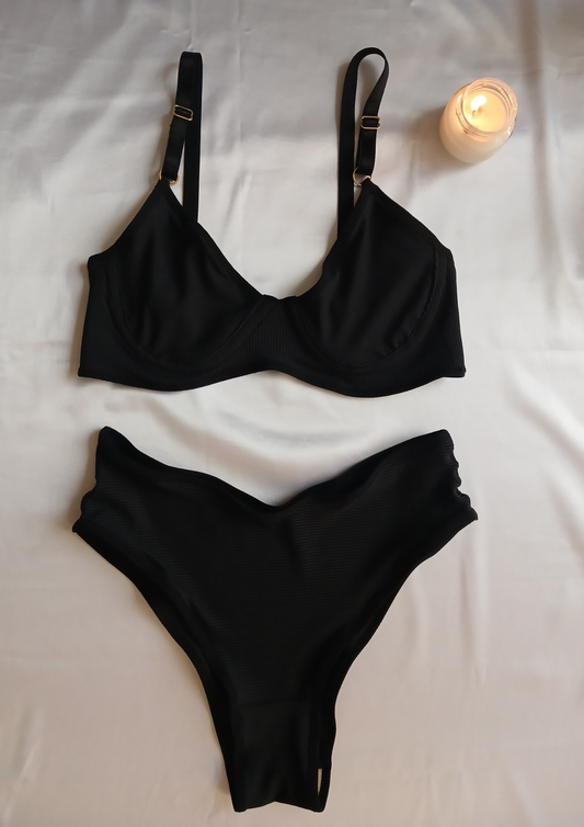 Conjunto Emily